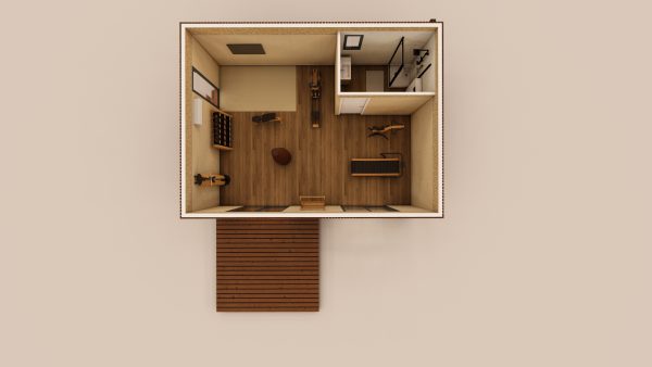 Vue en plan d'un module en bois aménagé en salle de sport compacte et fonctionnelle, avec des équipements variés et un espace optimisé, complété par une petite terrasse en bois à l'entrée.